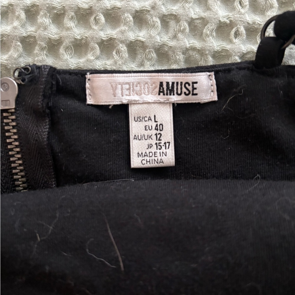 Muse Black Tank Top Essential